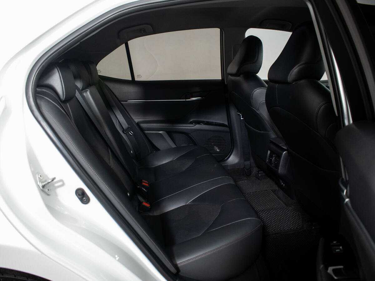 Toyota Camry, 2019 Фото №7