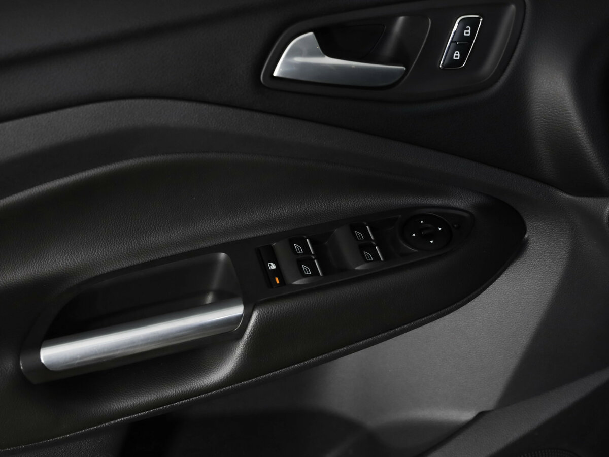 Ford Kuga II, 2015 Фото №24