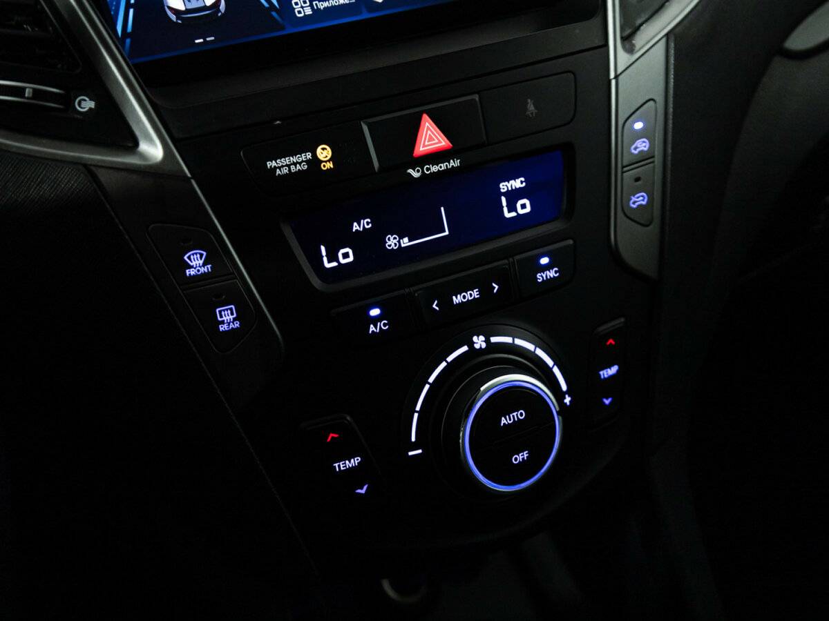 Hyundai Santa Fe III Рестайлинг, 2017 Фото №14