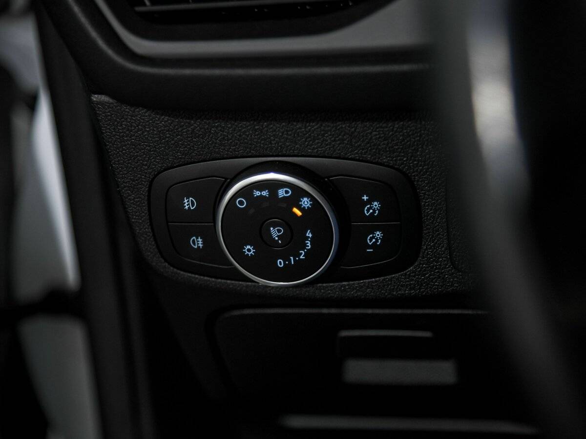 Ford Focus, 2019 Фото №17