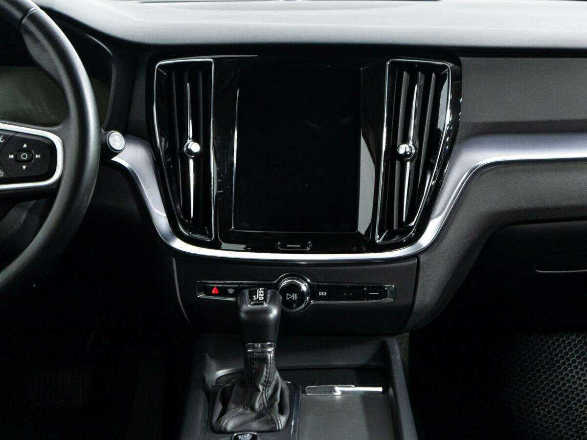 Volvo V60, 2018 Фото №14