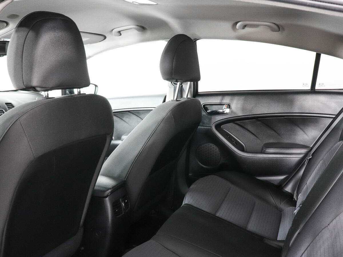 Kia Cerato, 2018 Фото №8
