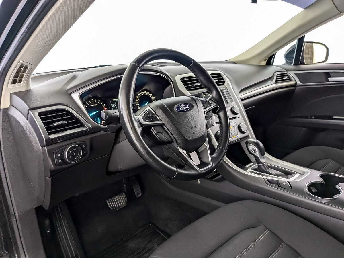 Ford Mondeo, 2017 Фото №13
