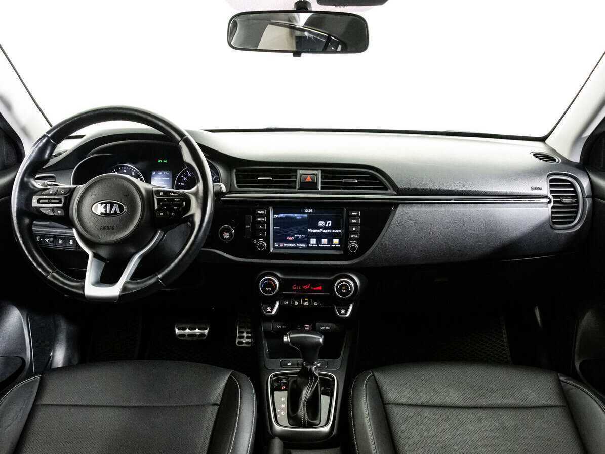 Kia Rio X-Line, 2018 Фото №10