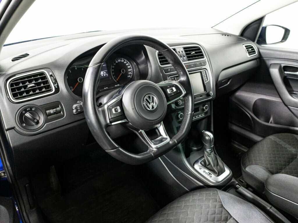 Volkswagen Polo, 2018 Фото №11