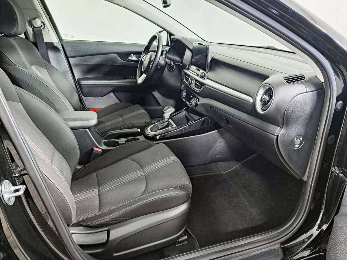 Kia Cerato, 2021 Фото №9