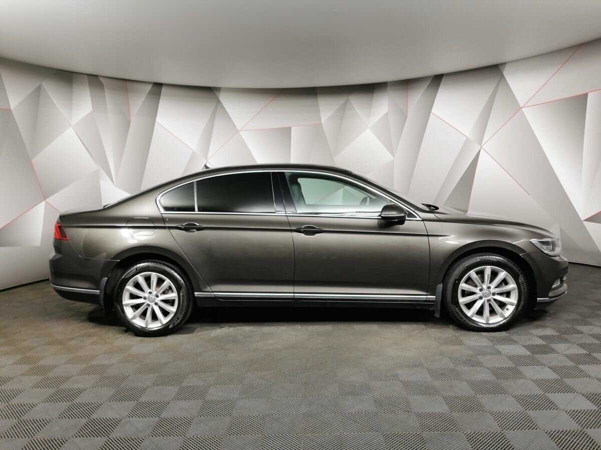Volkswagen Passat, 2018 Фото №6