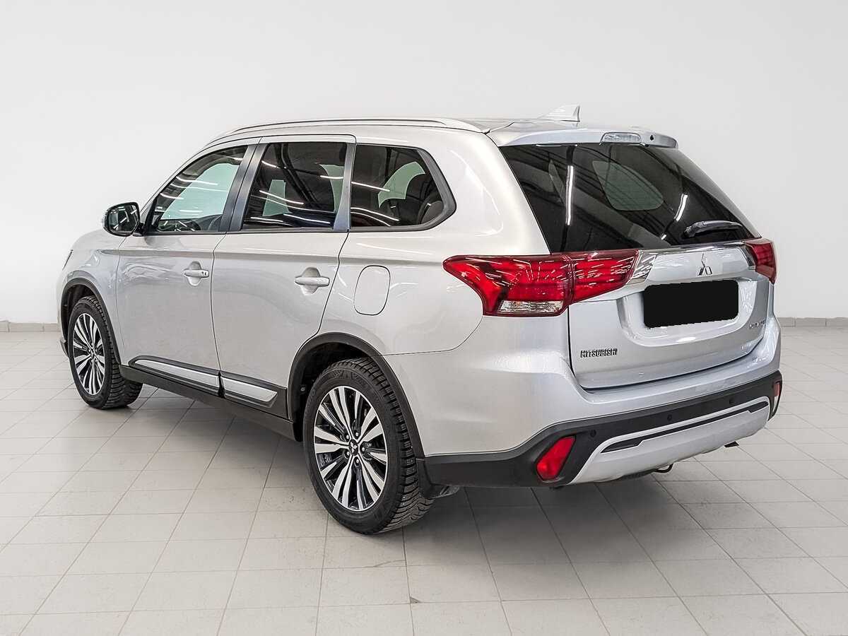 Mitsubishi Outlander, 2020 Фото №7