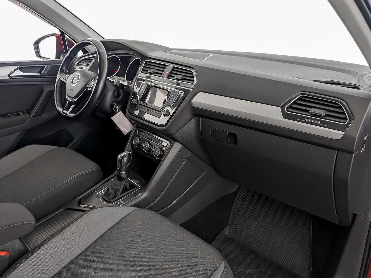 Volkswagen Tiguan, 2017 Фото №9