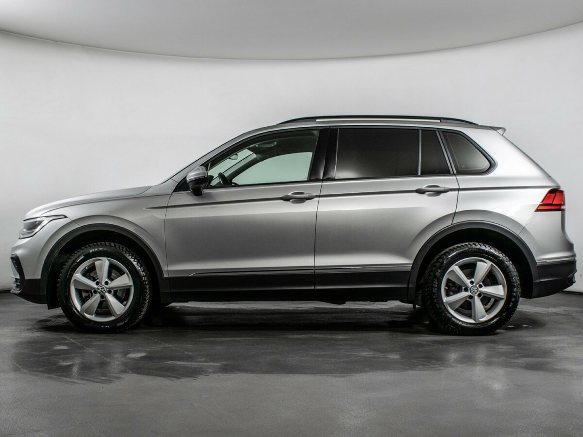 Volkswagen Tiguan II Рестайлинг, 2021 Фото №8