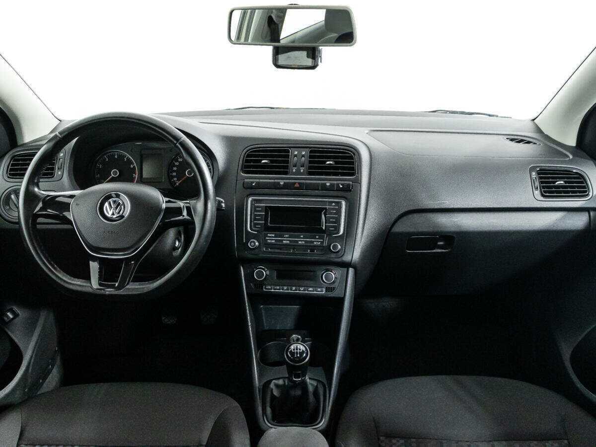 Volkswagen Polo, 2016 Фото №12