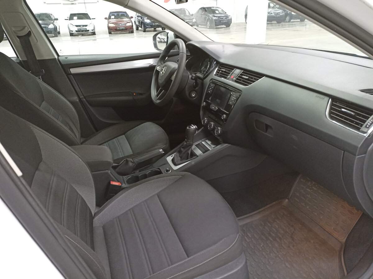 Skoda Octavia, 2018 Фото №11