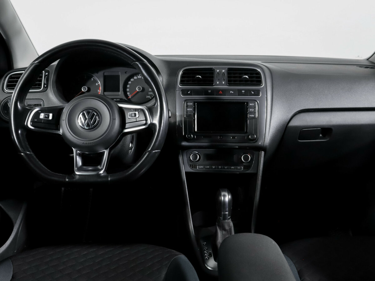 Volkswagen Polo V Рестайлинг, 2019 Фото №10