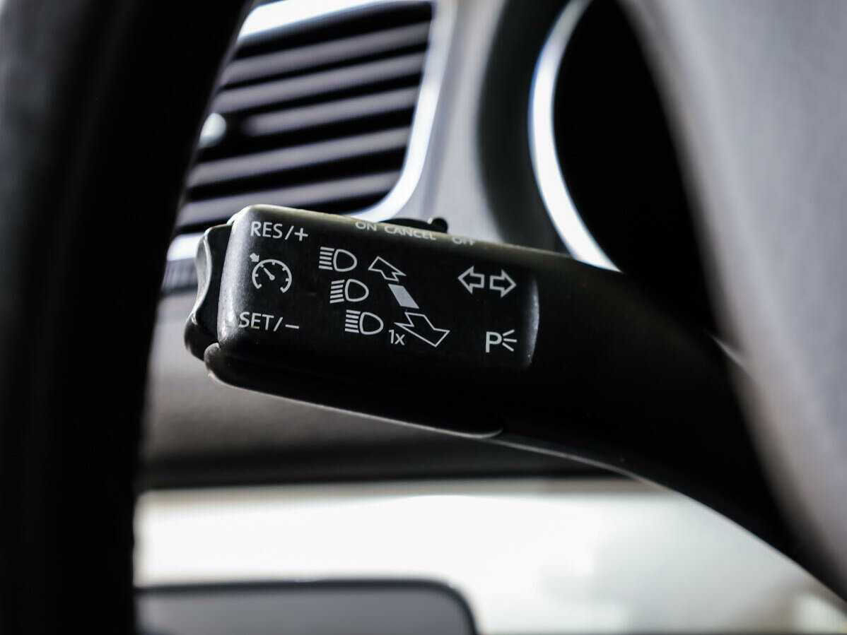 Volkswagen Golf, 2012 Фото №16