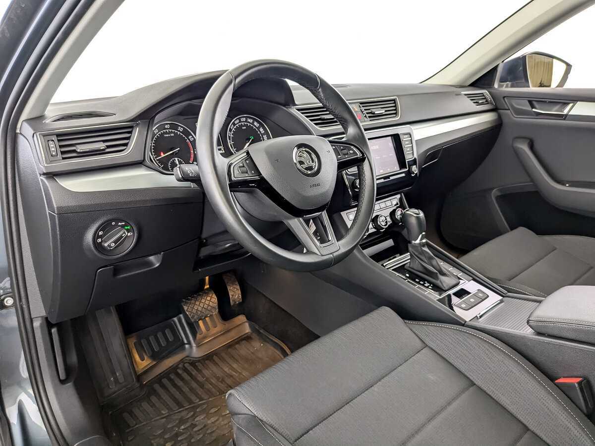 Skoda Superb, 2019 Фото №14
