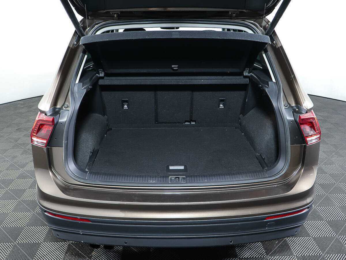 Volkswagen Tiguan, 2019 Фото №10