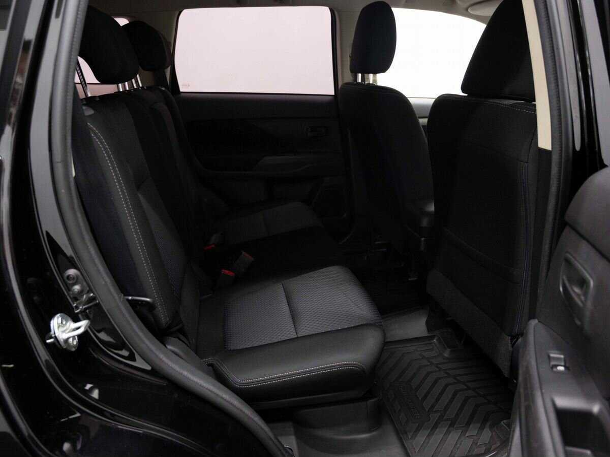 Mitsubishi Outlander, 2018 Фото №10