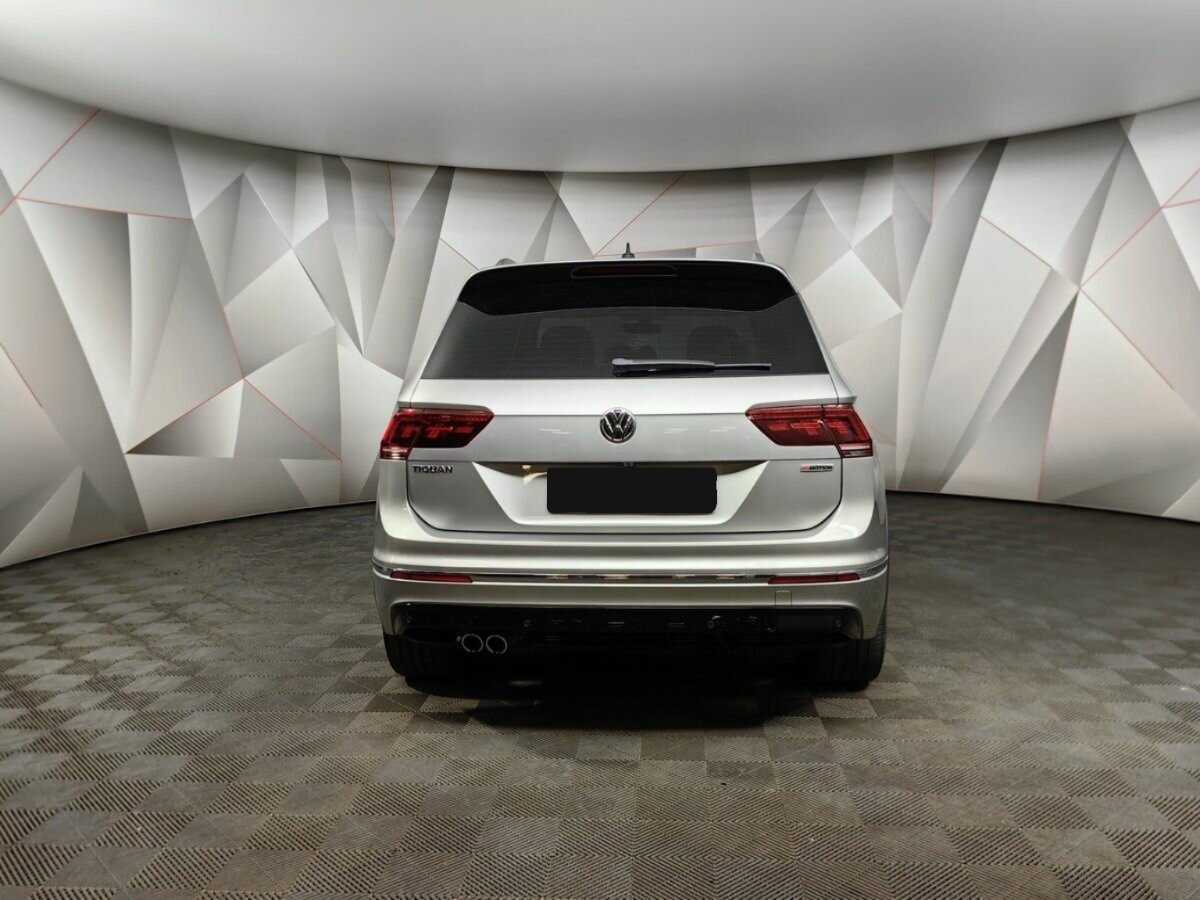 Volkswagen Tiguan, 2018 Фото №6