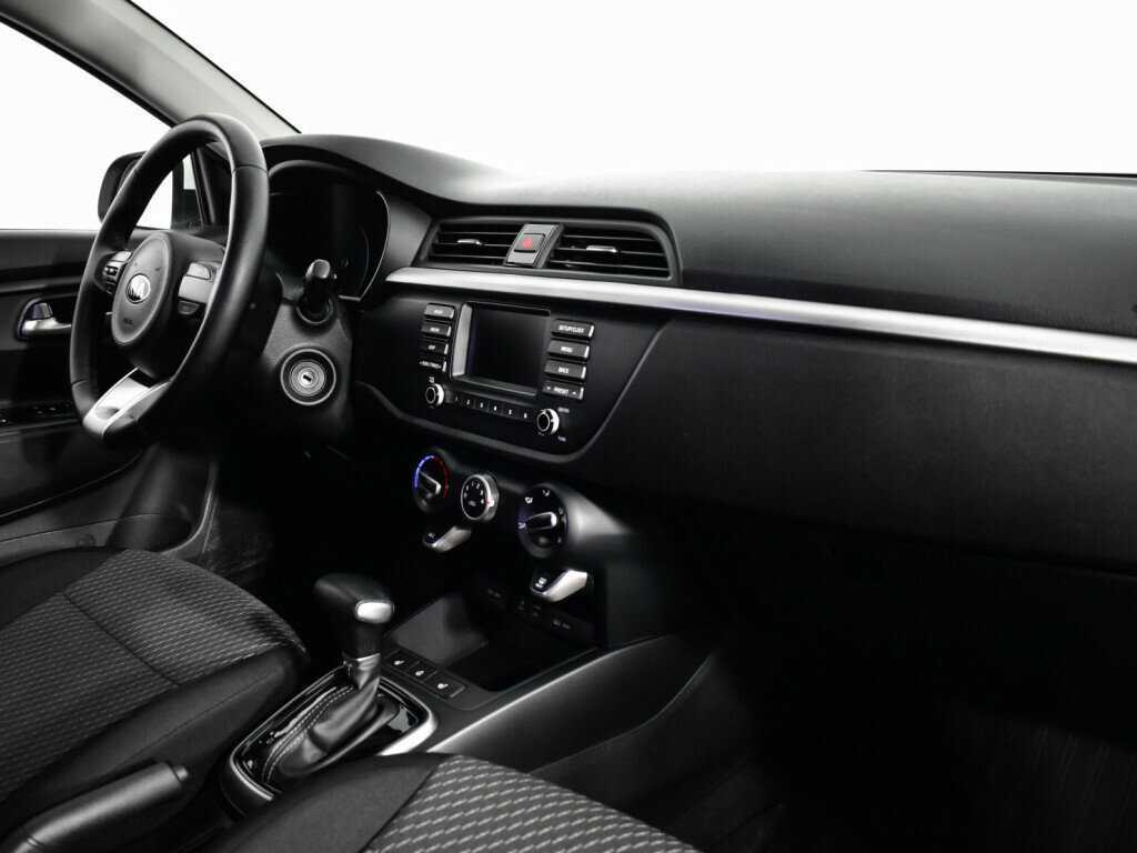 Kia Rio, 2018 Фото №9