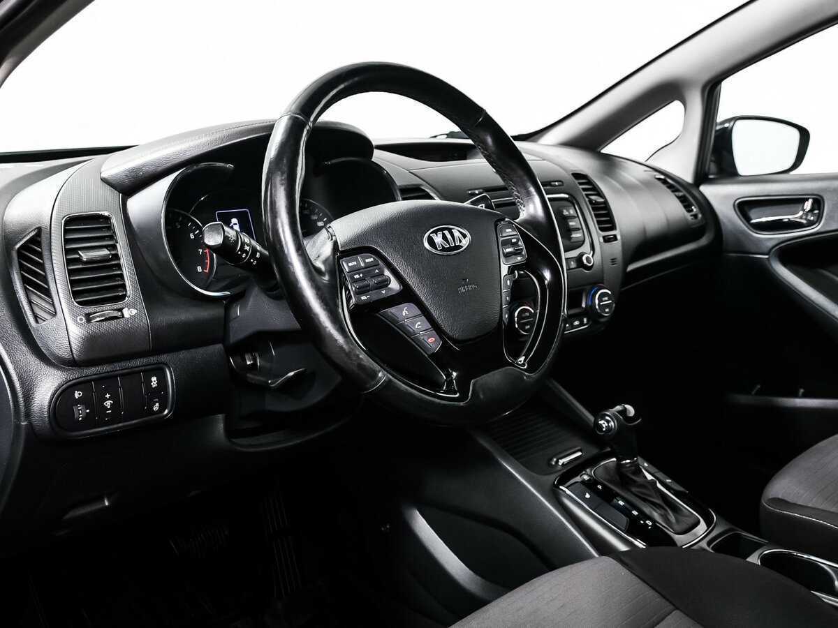 Kia Cerato, 2017 Фото №12