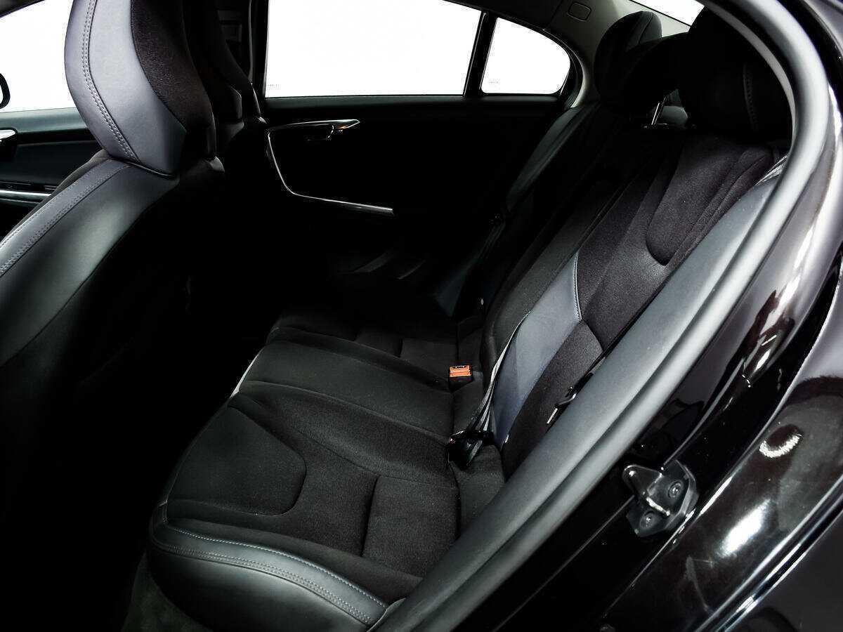 Volvo S60, 2012 Фото №12