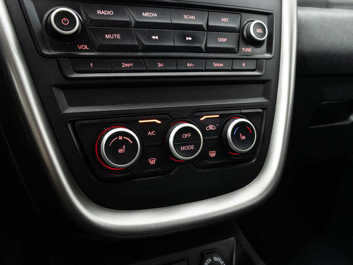 FAW Besturn X80, 2019 Фото №15