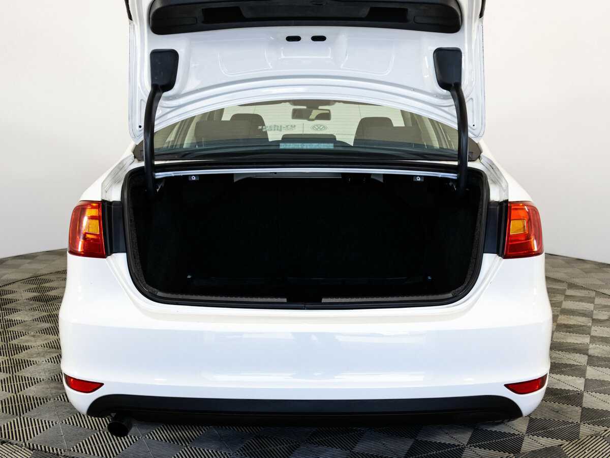 Volkswagen Jetta, 2013 Фото №15