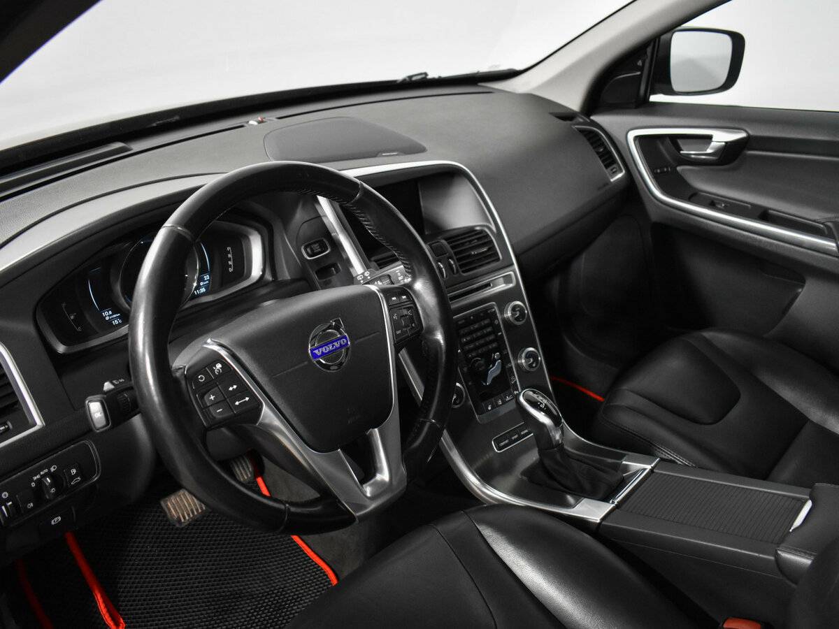 Volvo XC60 I Рестайлинг, 2015 Фото №7