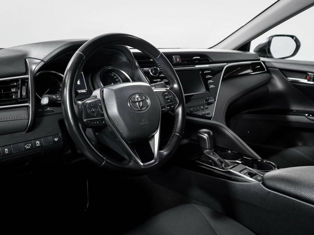 Toyota Camry, 2019 Фото №14