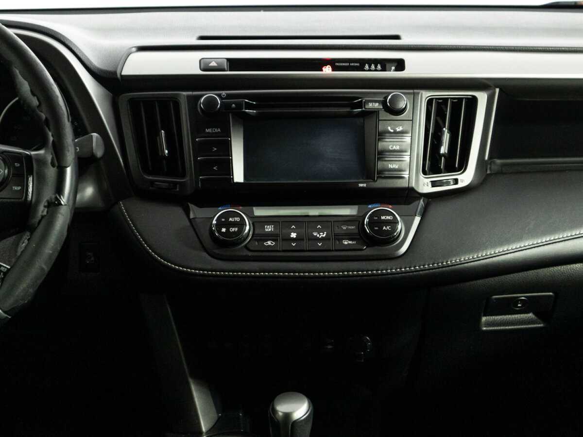 Toyota RAV4, 2015 Фото №13