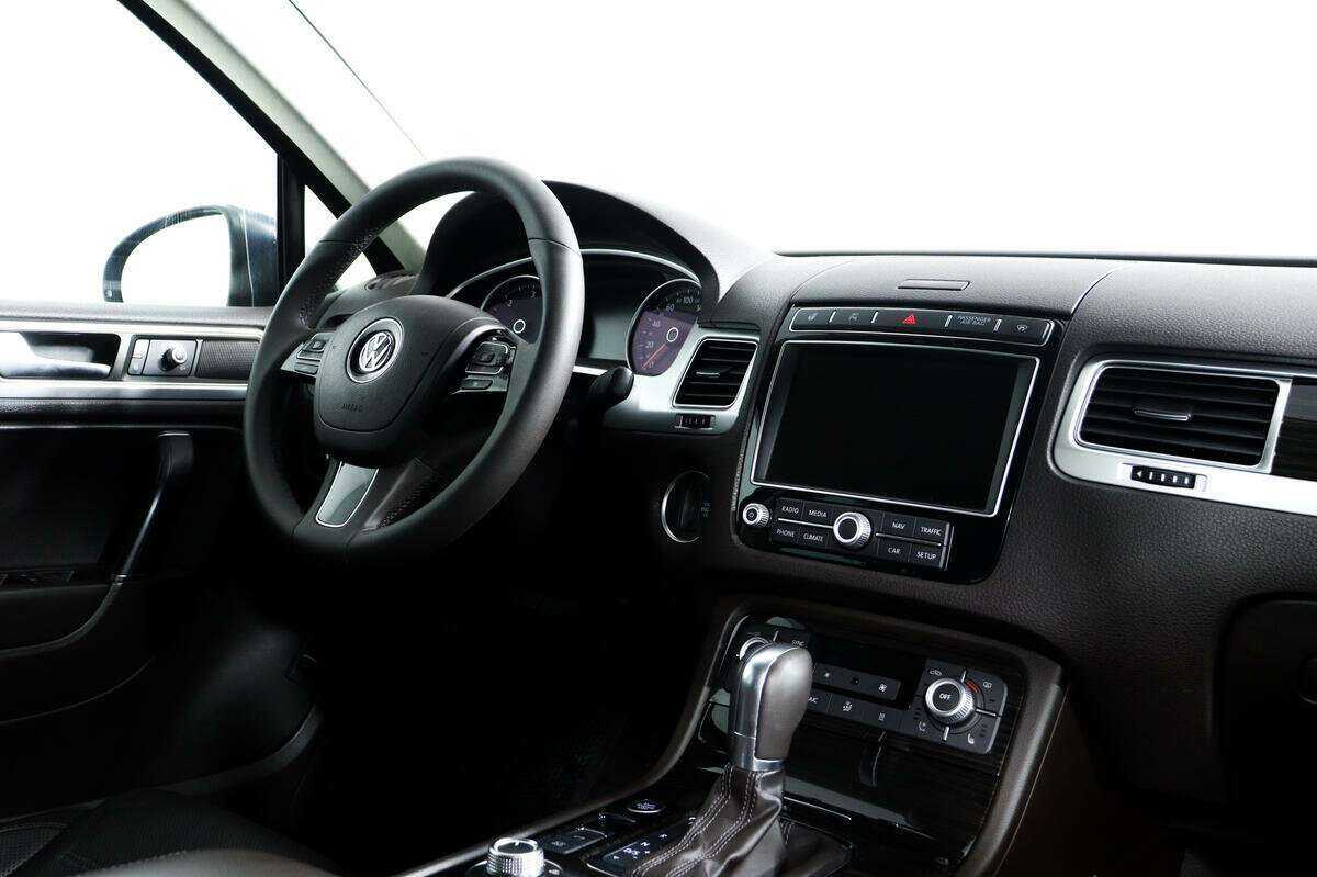 Volkswagen Touareg, 2015 Фото №9