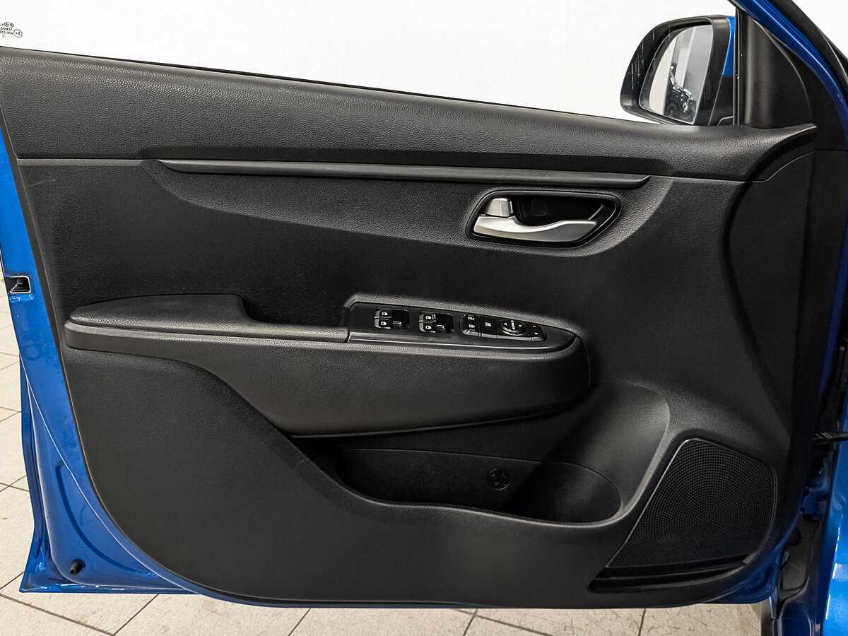 Kia Rio X-Line, 2020 Фото №17