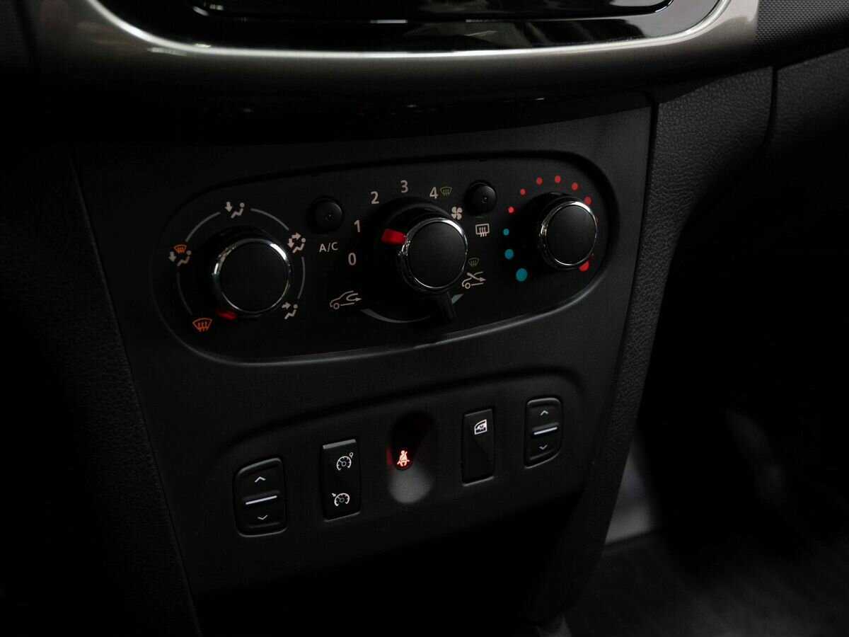 Renault Logan, 2018 Фото №22