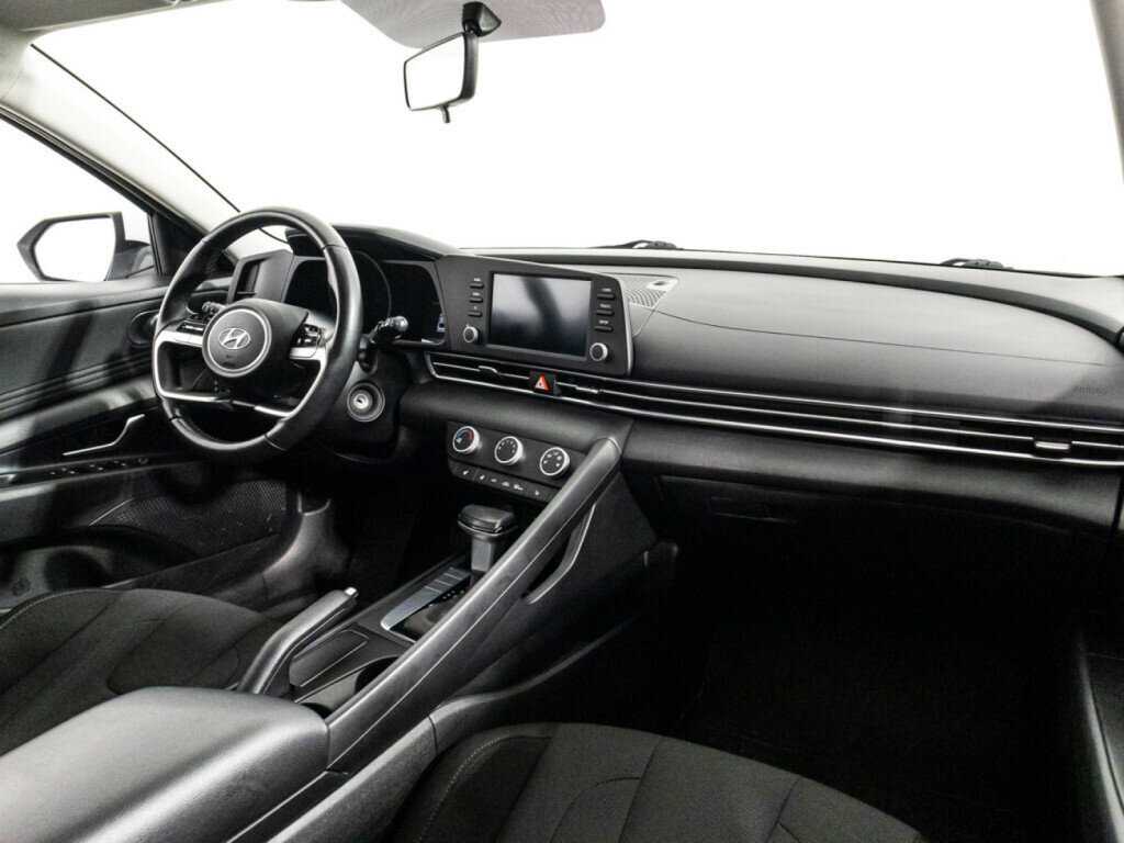 Hyundai Elantra, 2021 Фото №9