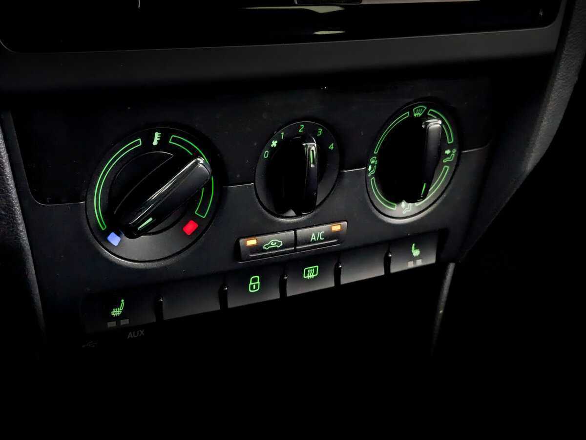 Skoda Rapid, 2017 Фото №23