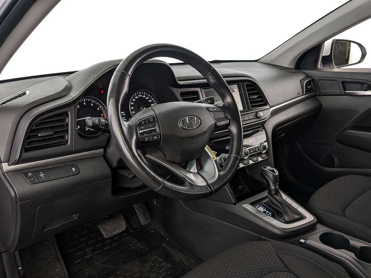 Hyundai Elantra, 2020 Фото №11