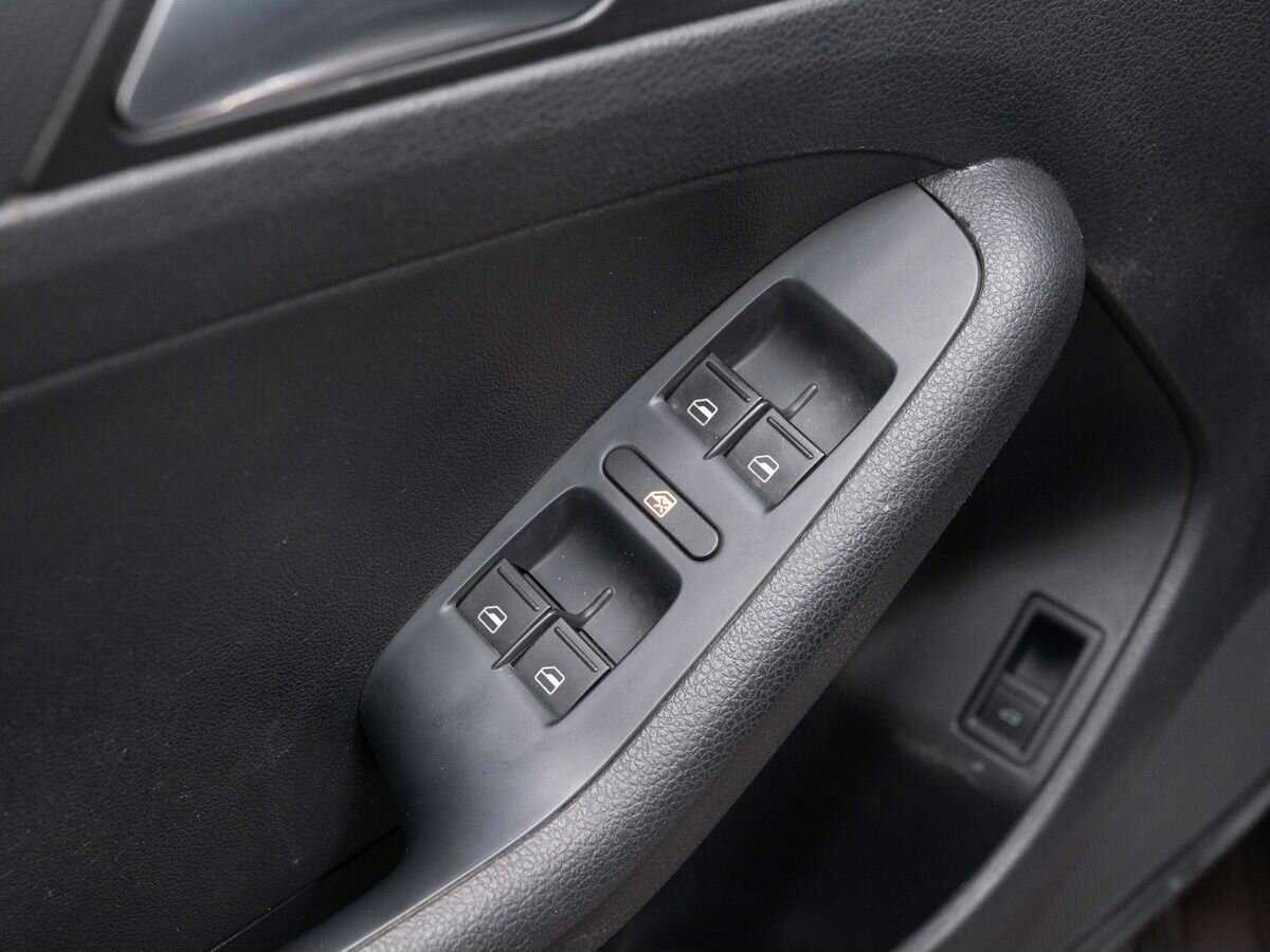Volkswagen Jetta, 2014 Фото №15