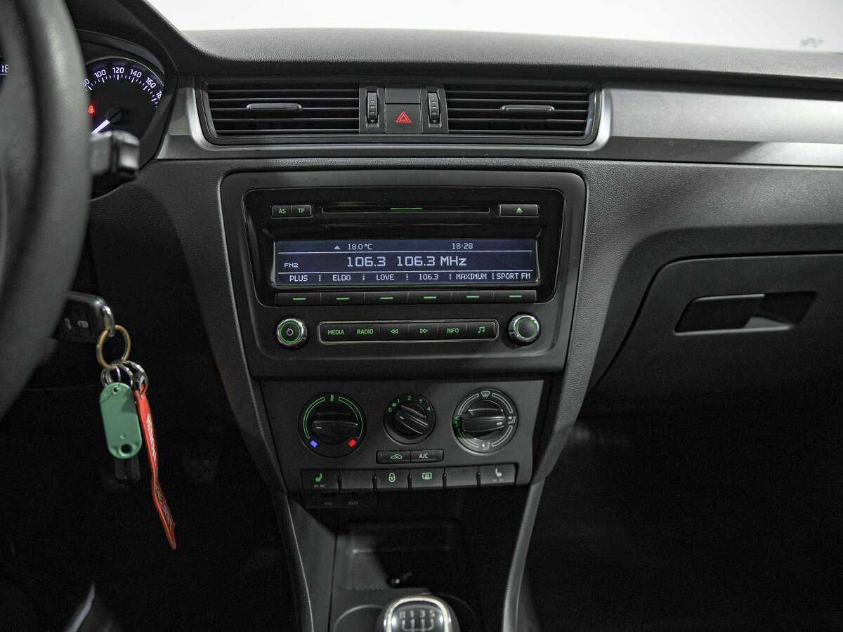 Skoda Rapid, 2015 Фото №9