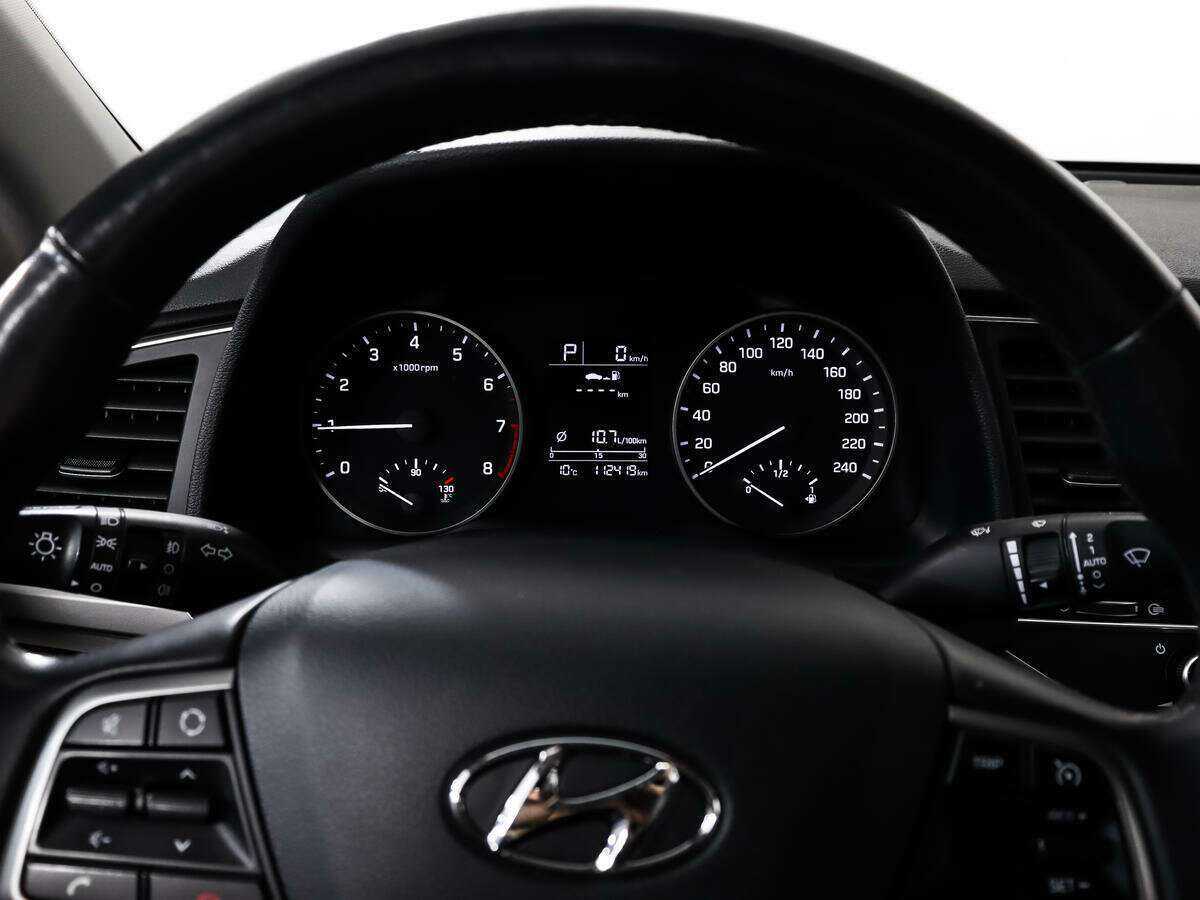 Hyundai Elantra, 2017 Фото №16