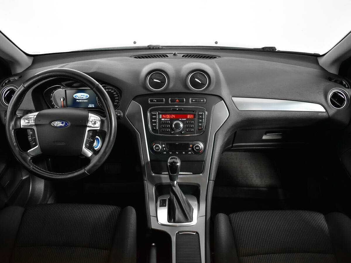 Ford Mondeo, 2013 Фото №12