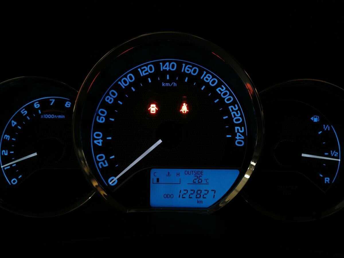 Toyota Corolla, 2013 Фото №16