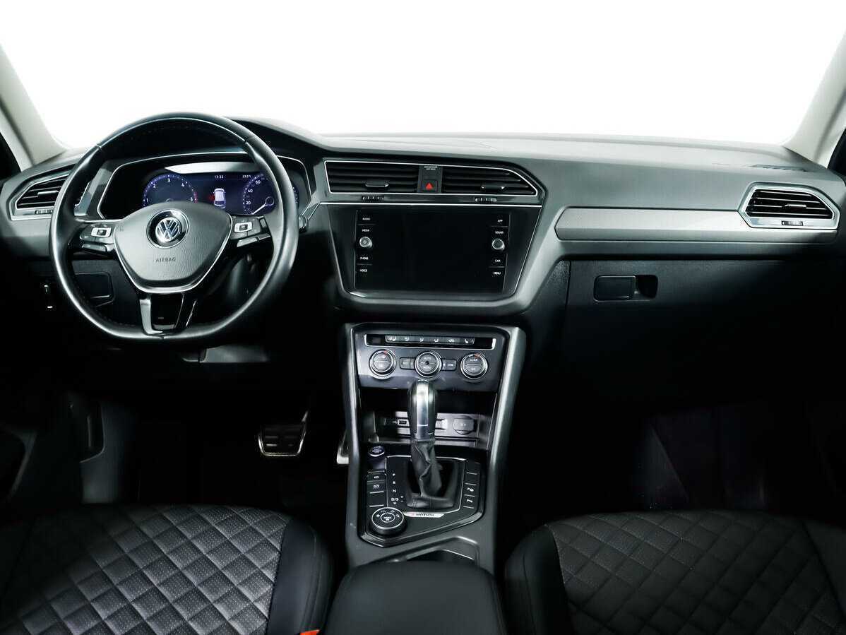 Volkswagen Tiguan, 2018 Фото №11