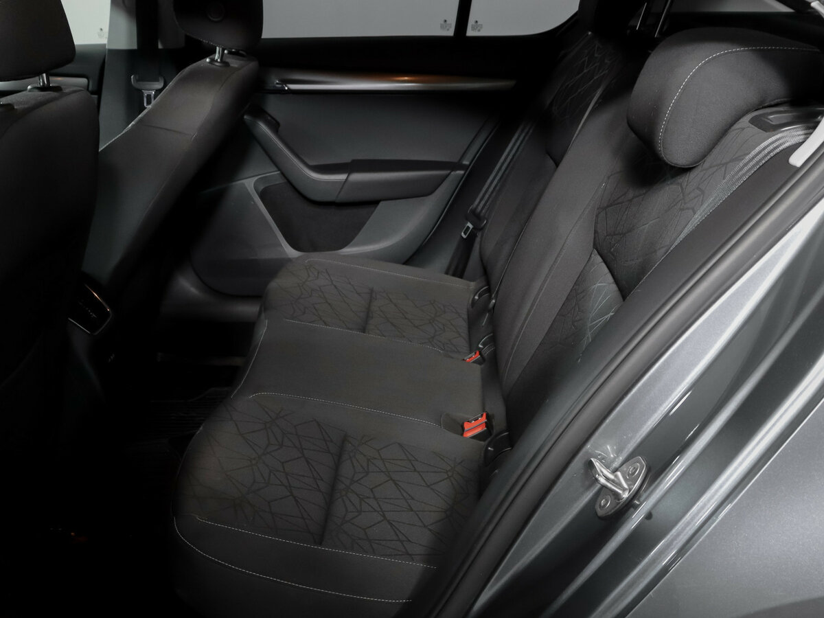 Skoda Octavia III (A7) Рестайлинг, 2018 Фото №8