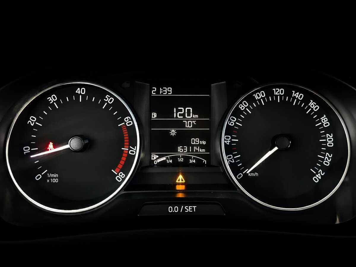 Skoda Rapid, 2017 Фото №13