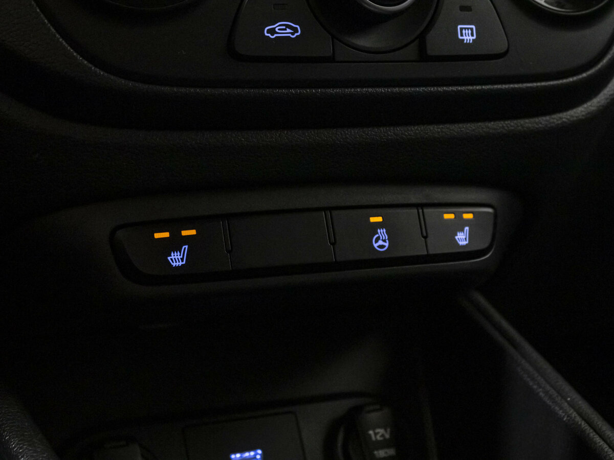 Hyundai Solaris II Рестайлинг, 2021 Фото №15