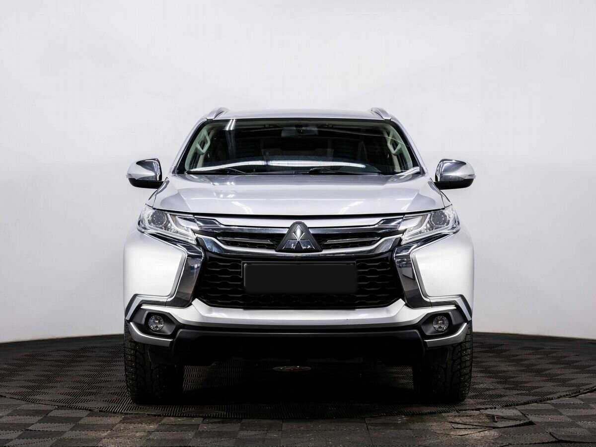 Mitsubishi Pajero Sport, 2017 Фото №2