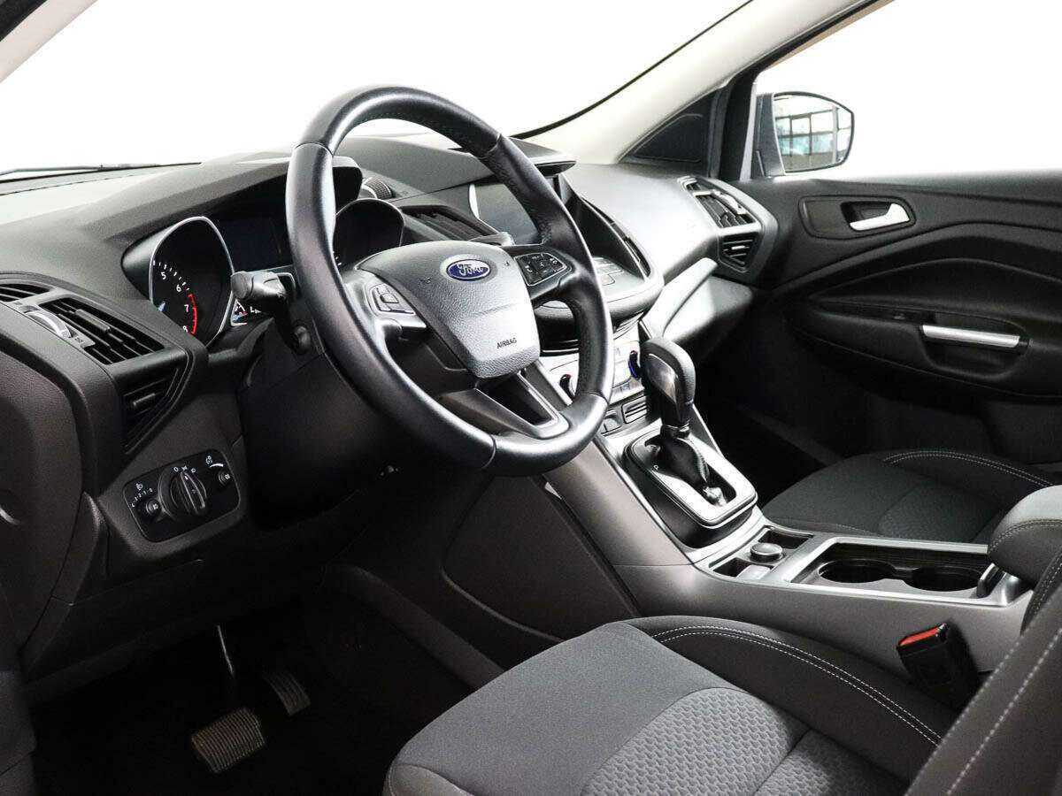 Ford Kuga, 2018 Фото №8