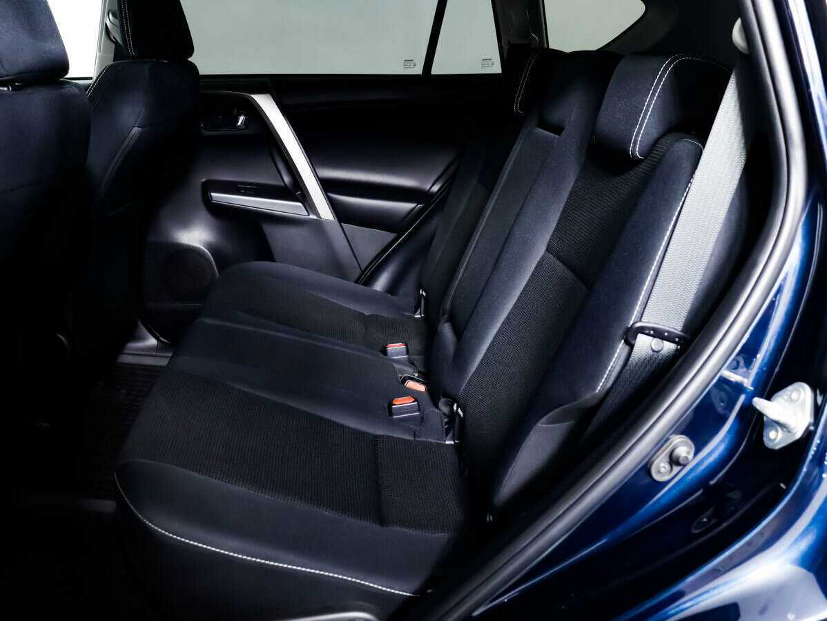 Toyota RAV4, 2018 Фото №9