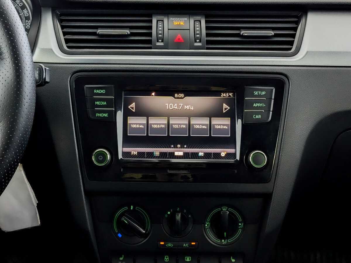 Skoda Rapid, 2017 Фото №15