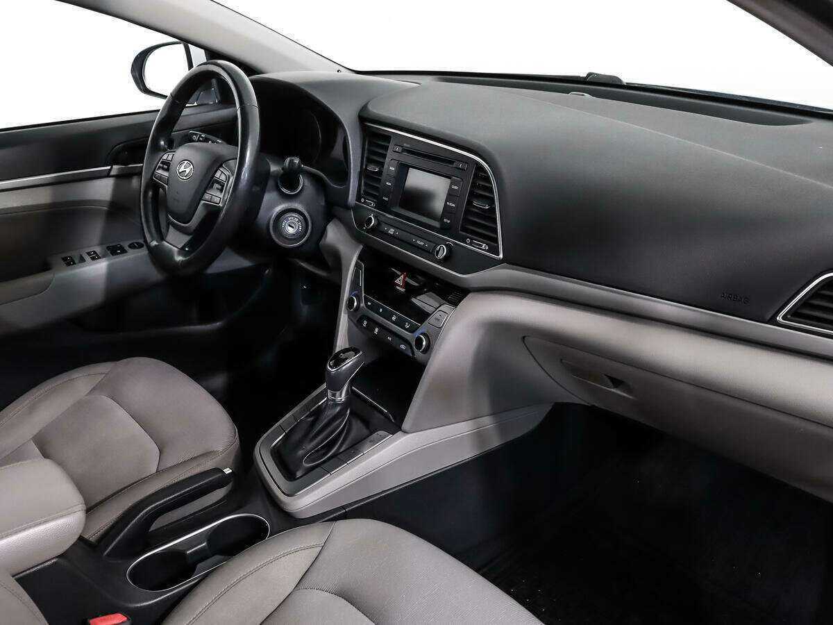 Hyundai Elantra, 2017 Фото №11